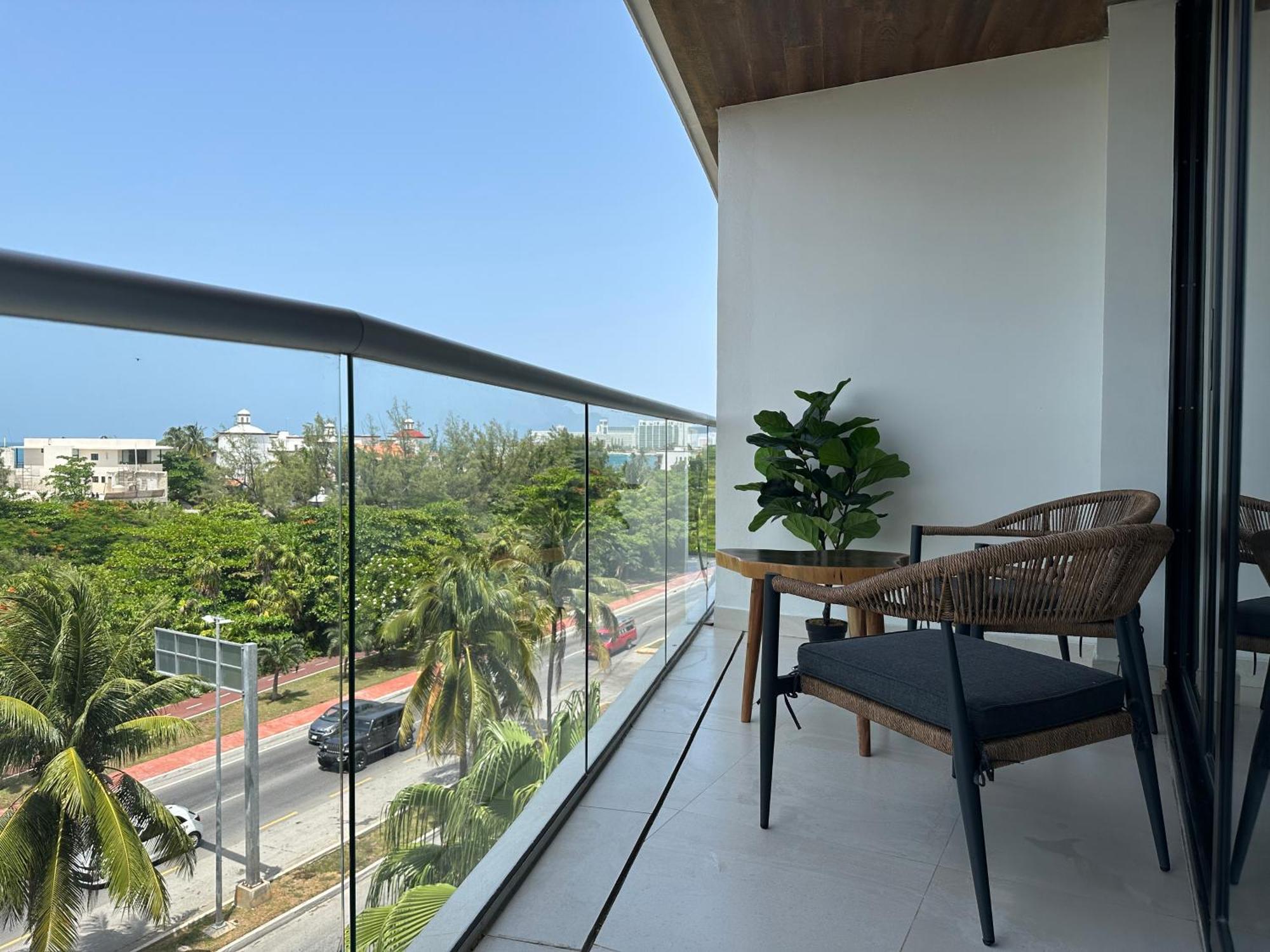 Ocean View Cancun Apartment Bagian luar foto